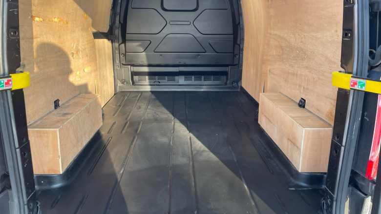 Ford Transit Custom 300 L2 Diesel Fwd 2.0 EcoBlue 130ps Low Roof Limited Van